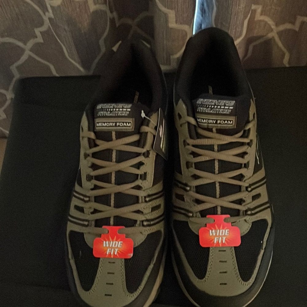 Sketchers Memory Foam Wide Feet Men